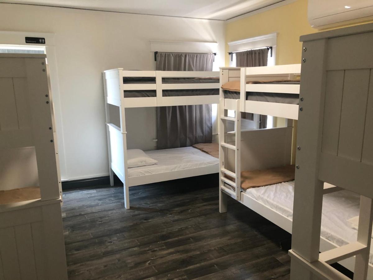 The Wilshire Metro Hostel Λος Άντζελες Εξωτερικό φωτογραφία